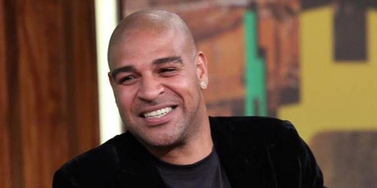 Futebol e mulheres:Adriano Imperador terá sua vida contada em filme
