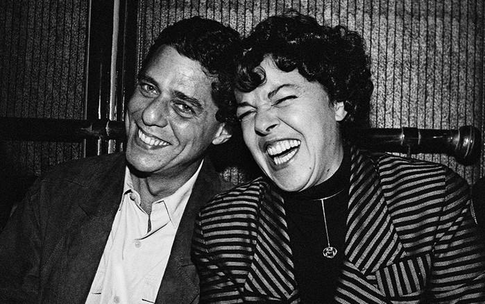 Chico Buarque e a irmã Miúcha (Crédito: Cristina Granato / Divulgação )