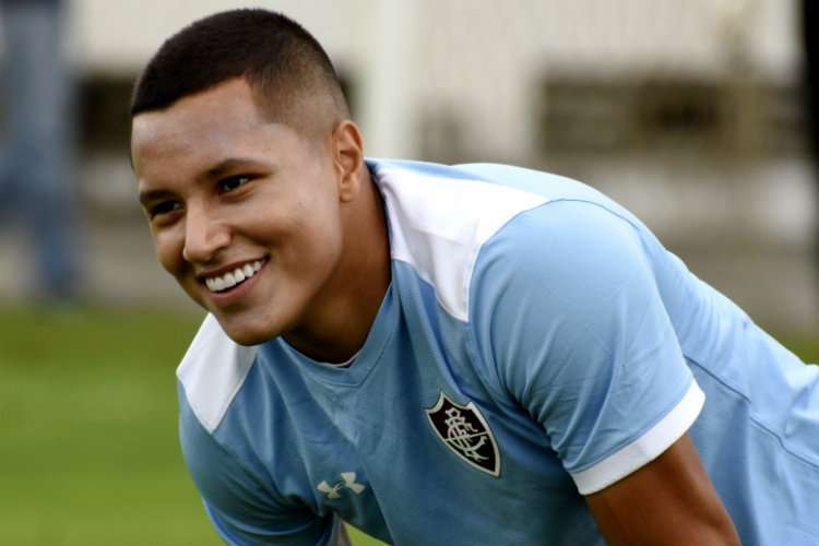 Marlon vai ficar definitivamente no Fluminense