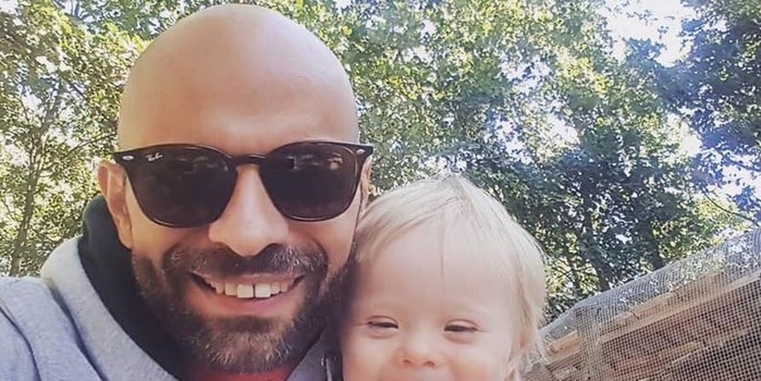 Conheça a história do gay que adotou bebê rejeitada por 20 famílias