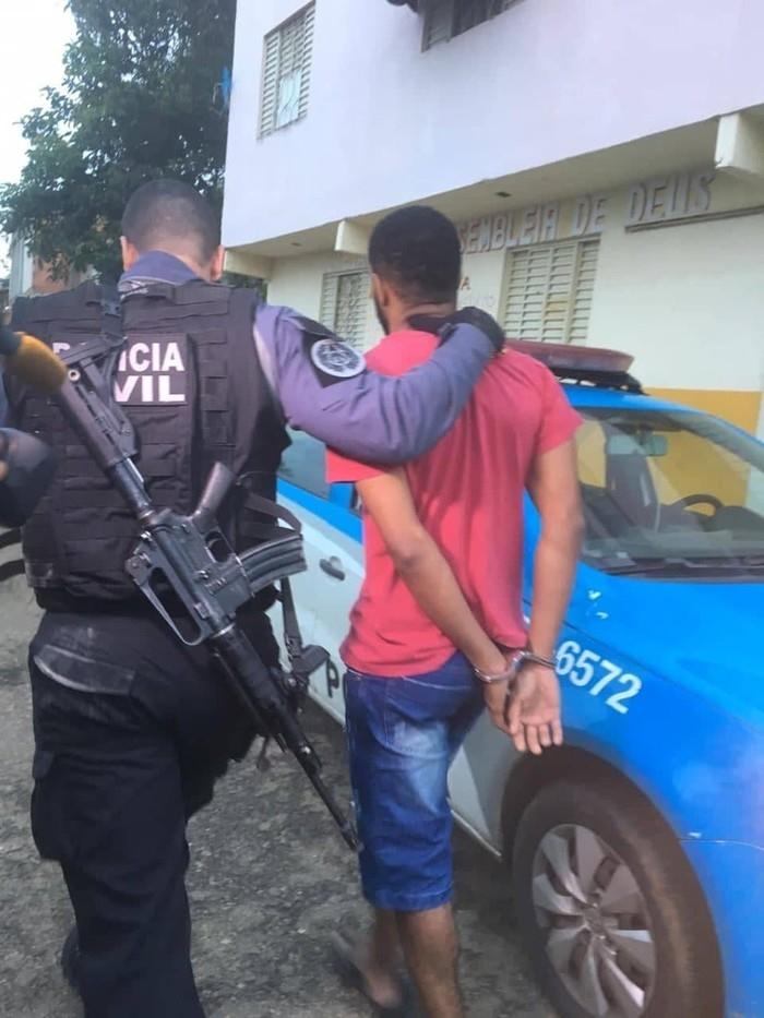 Operação cumpre mandados de prisão contra o tráfico em Itaperuna (Crédito: Éder Souza/Inter TV)