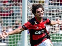 São Paulo abre conversas para contratar Willian Arão, do Flamengo