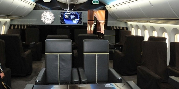 Conheça o luxuoso avião presidencial que o México colocou à venda