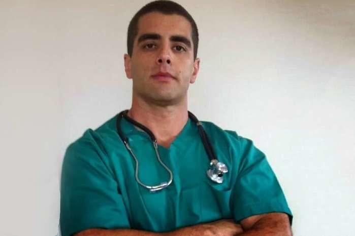 Denis Furtado é conhecido como 'Doutor Bumbum' (Crédito: Reprodução/Facebook / Estadão Conteúdo)
