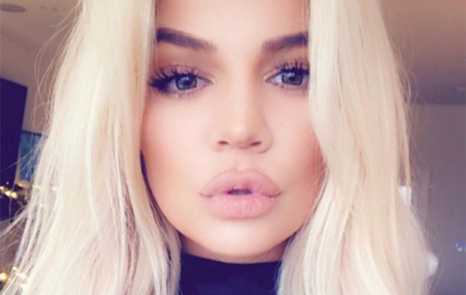 Khloé Kardashian enche a web de fofura com foto da filha