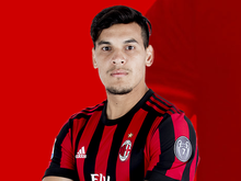 Após 19 anos, Milan rompe com a Adidas e acerta com a Puma