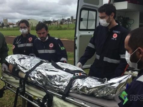 Jovem tem corpo queimado ao tentar acender churrasqueira