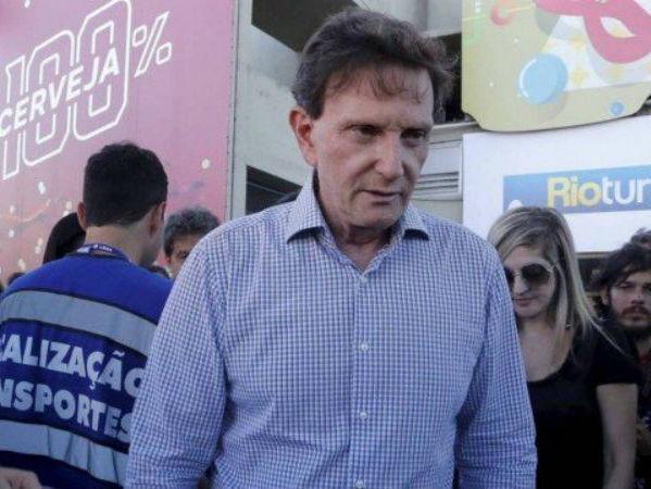 Na Europa, Crivella posta vídeo e diz: