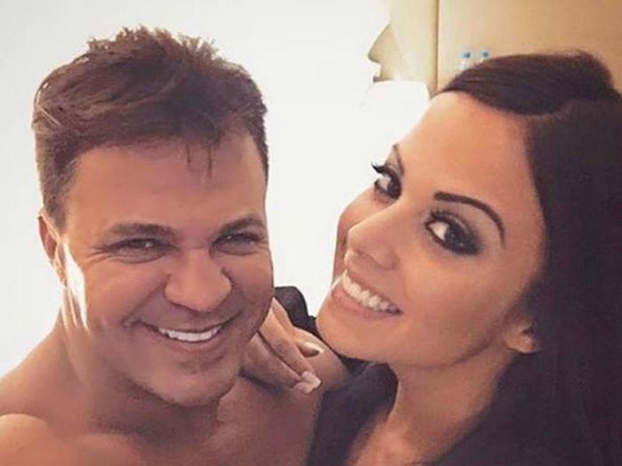 Ex-namorada de Eduardo Costa acusa o cantor de vazar fotos íntimas