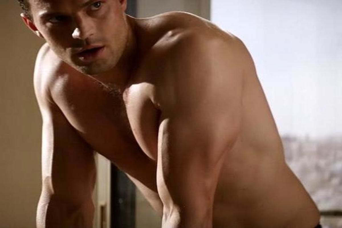 Ator Revela Que Usou Enchimento Em Cenas De 50 Tons