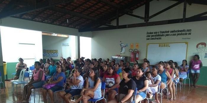 Escola do Povoado Pedras realiza reunião com pais e mestres