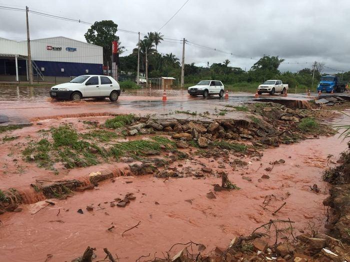 BR-343 entre Teresina e Altos é interditada parcialmente após desabamento  (Crédito: Efrem Ribeiro)