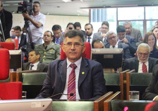 Deputado Aluísio Martins é o novo líder do PT na ALEPI