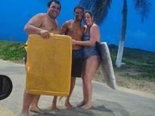 Barraqueiro salva casal de turistas de afogamento em praia de Natal