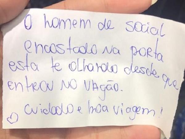 Por bilhete, passageira é alertada sobre possível assédio em trem