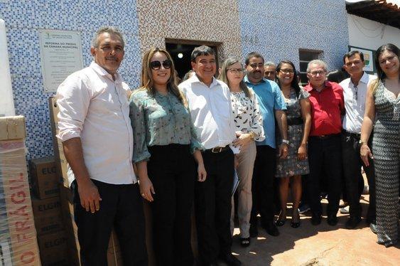 Governo entrega obras e anuncia novos investimentos para Lagoa