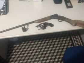 Policiais de Queimada Nova-PI apreendem arma de fogo
