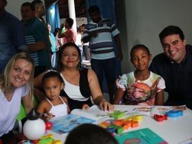 Reginaldo Júnior entrega terceira reforma de escola em 2018