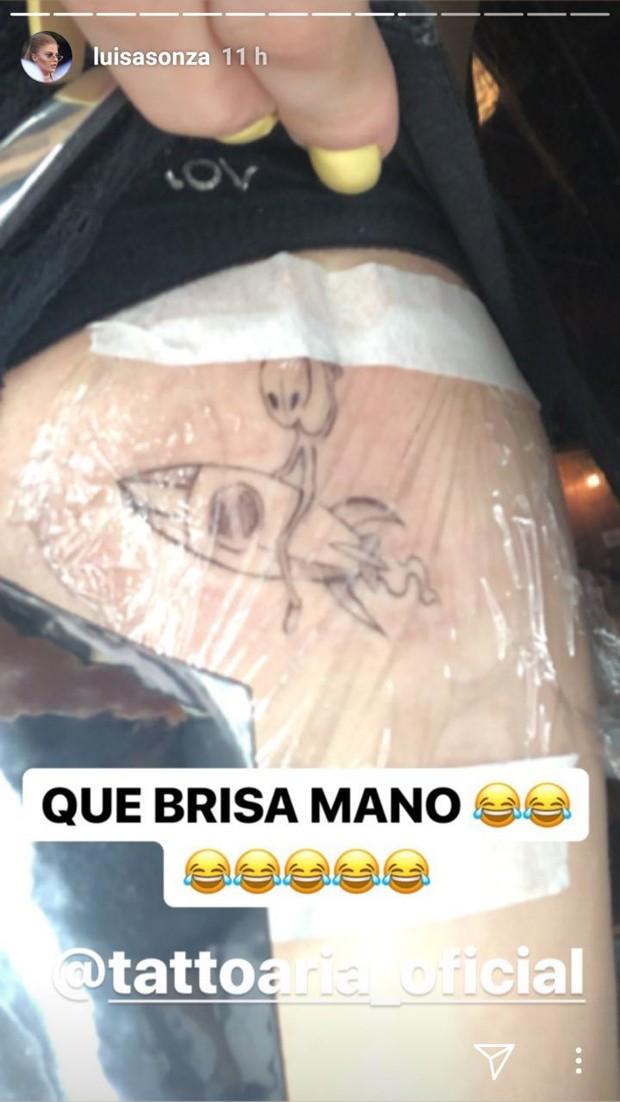 Luisa Sonza exibe na web tatuagem feita no Lollapalooza