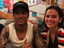 Bruna Marquezine se afasta de novela para cuidar de Neymar