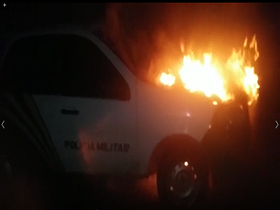 Viatura da Polícia Militar é incendiada em Dom Expedito Lopes