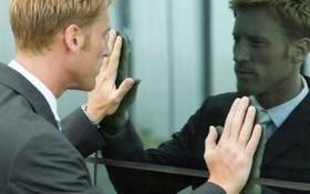 Saiba 7 perguntas de autocoaching que vão transformar sua carreira