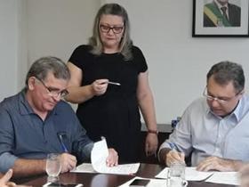 Prefeito consegue convênio para aquisição de ambulância