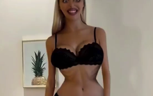 Blogueira cria boneca de si mesma após críticas e impressiona