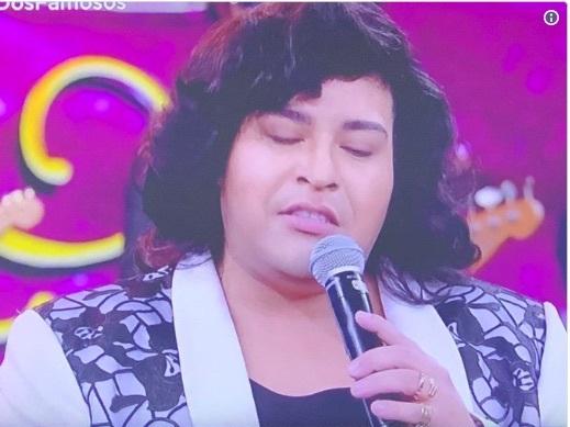 Thiago Abravanel vira piada após transformar-se em Sidney Magal