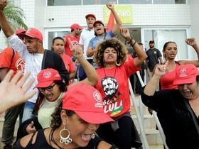 PF usa imagens para achar invasores de triplex atribuído a Lula