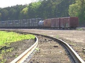 Trem com 4,5 toneladas de fezes humanas é removido dos EUA
