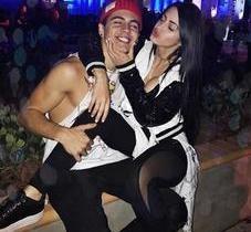 Biel leva 13 pontos na testa após agredir mulher nos Estados Unidos