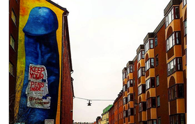 Pintura de pênis gigante causa polêmica: 'Liberdade artística'