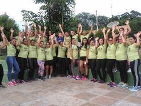 Aulão de hiit e dança em praça pública
