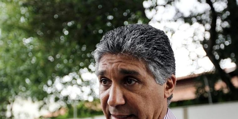 Suposto operador de propinas do PSDB é levado para Tremembé
