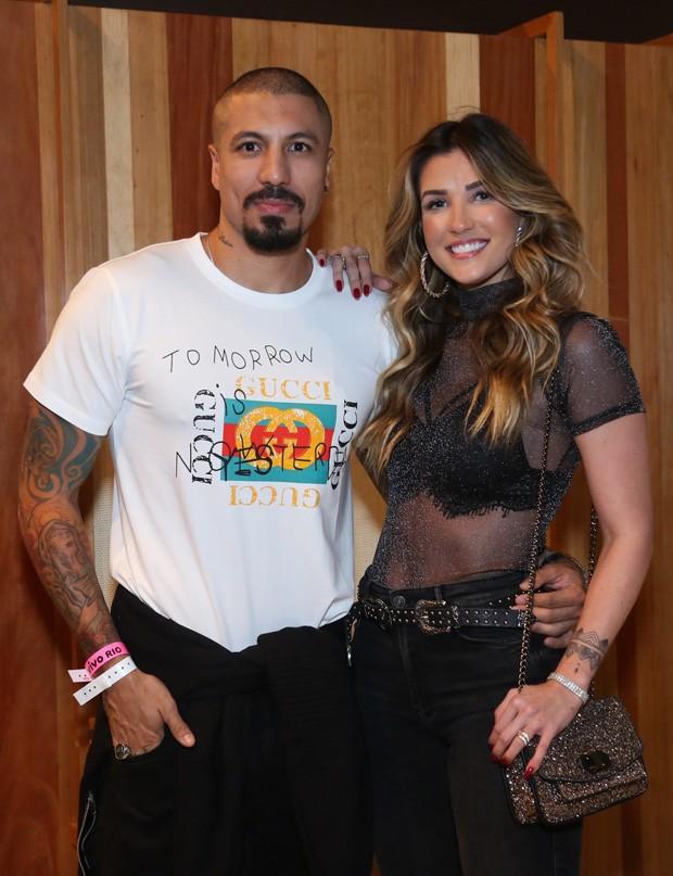 Fernando Medeiros e Aline Gotschalg curtem show (Crédito: ROBERTO FILHO / BRAZIL NEWS)