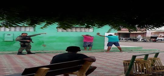 Homens são presos após furtos com arma branca no centro de Pio IX