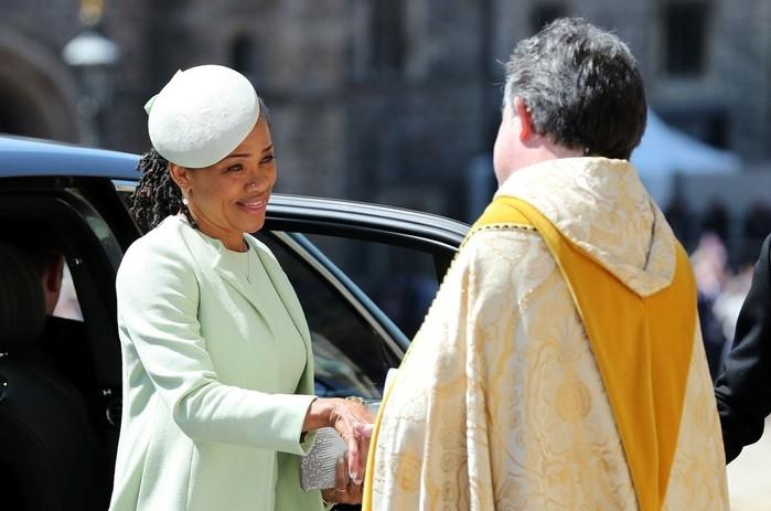 Doria Ragland, mãe de Meghan Markle (Crédito: Gareth Fuller/Pool via Reuters)