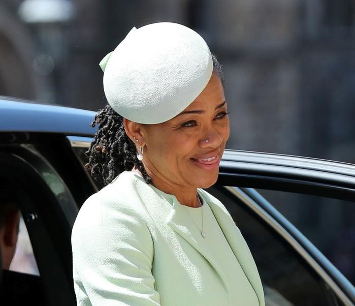 Doria Ragland, mãe de Meghan Markle (Crédito: Gareth Fuller/Pool via Reuters)