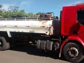 Polícia apreende Caminhão de transporte de Combustível por desvio