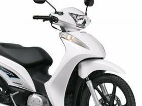 Mulher tem moto tomada em assalto no centro de Piripiri
