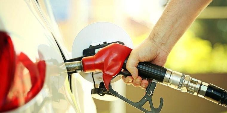 Saiba qual é a gasolina mais cara e qual é a mais barata do mundo