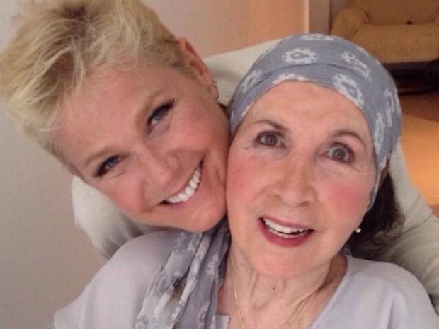 Xuxa Meneghel fala sobre a morte da mãe: "Meu passarinho voou"