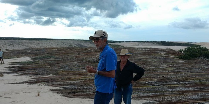 Herbert Silva acompanha de perto ação de contenção das dunas.