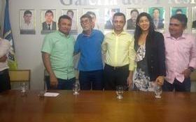 Prefeito Herbert Silva assina termo do Projeto Mirim Cidadão.