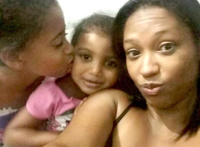 Filhas de Thamiris, Nayara, de 8 anos, e Nicolly, de 4, também foram assassinadas (Crédito: Arquivo Pessoal)
