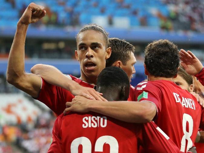Pelo grupo C, Peru joga contra a Dinamarca e perde por 1 x 0