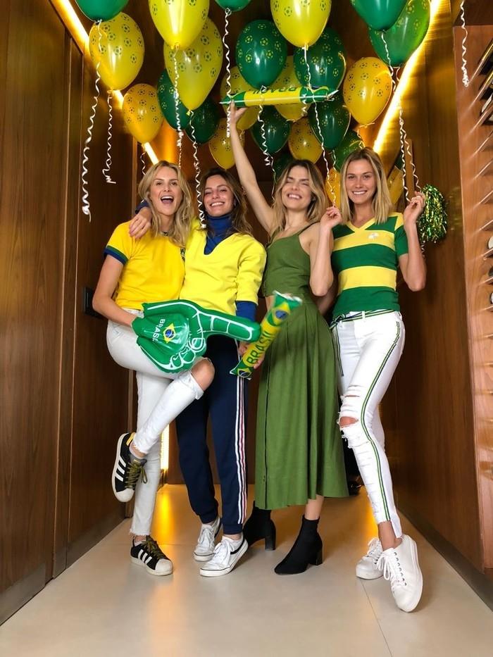 Babi Beluco e Renata Kuerten reuniram as amigas (Crédito: Instagram)