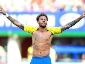 Horas antes de estreia na Copa, Neymar posta texto emocionante