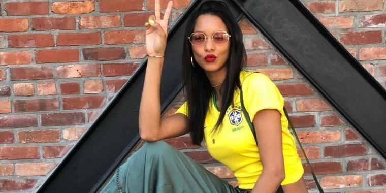 Laís Ribeiro entra no clima da Copa: "Pra cima deles Brasil"